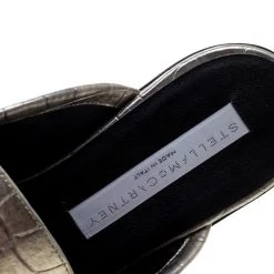 Stella McCartney Metallic Gold Faux Croc Embossed Leather Chain Trim Flat Slides Size 37 For Women -Stella McCartney Sales luxury women stella mccartney new shoes p144114 0007