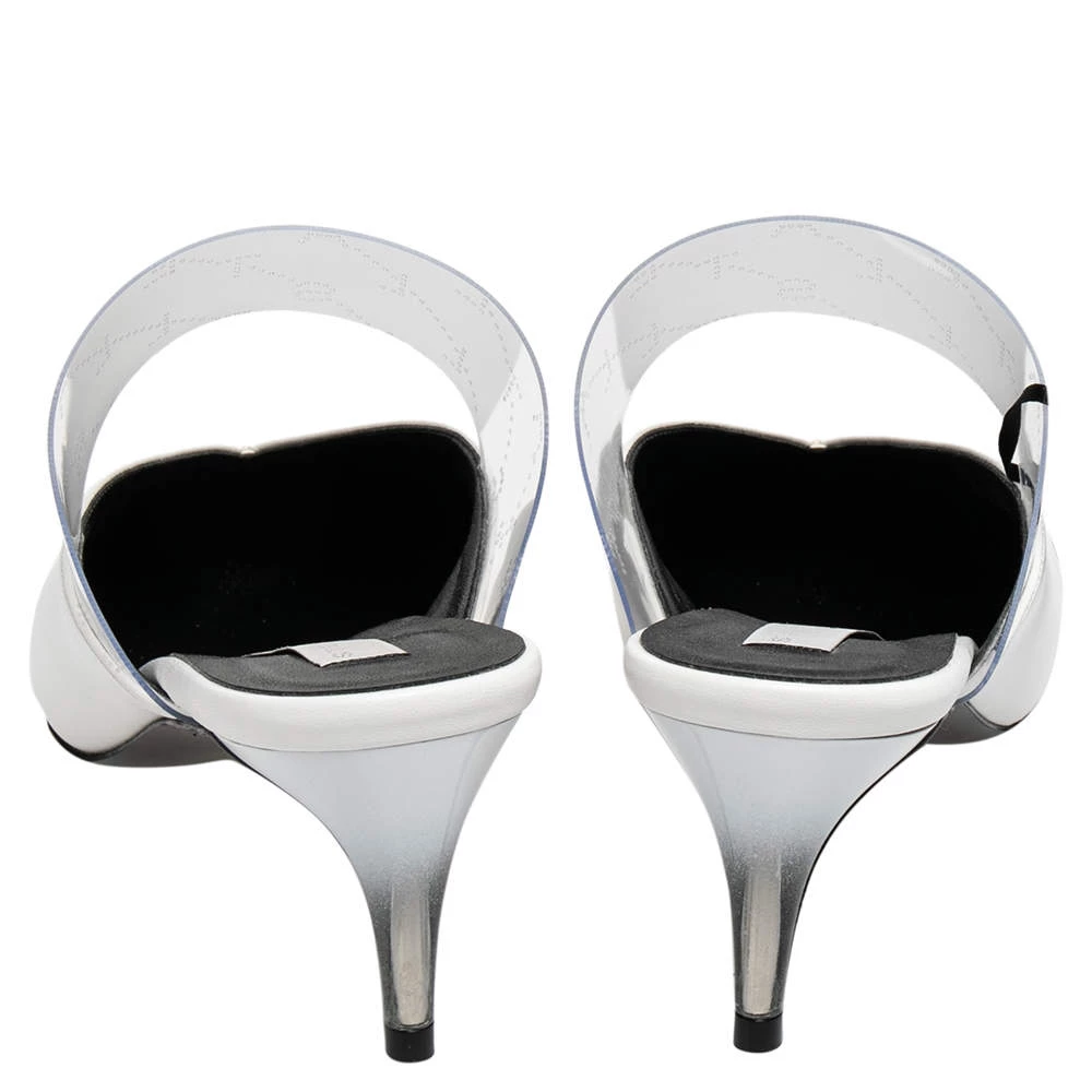 Stella McCartney White Faux Leather And PVC Pointed Toe Mule Sandals Size 39 For Women 7 Stella McCartney White Faux Leather And PVC Pointed Toe Mule Sandals Size 39 For Women - Image 5