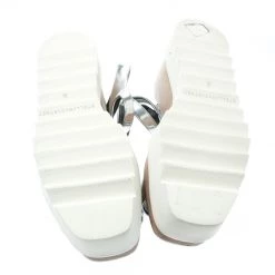Stella McCartney Silver Faux Leather Indium Elyse Star Wedge Sandals Size 38 For Women 15 Stella McCartney Silver Faux Leather Indium Elyse Star Wedge Sandals Size 38 For Women -Stella McCartney Sales luxury women stella mccartney used shoes p175444 001