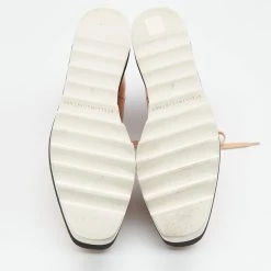 Stella McCartney Metallic Gold Faux Perforated Leather Elyse Star Platform Derby Size 37 For Women 16 Stella McCartney Metallic Gold Faux Perforated Leather Elyse Star Platform Derby Size 37 For Women -Stella McCartney Sales luxury women stella mccartney used shoes p653174 006