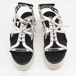 Stella McCartney Metallic Silver Cut Out Faux Leather Hackney Printed Wedge Platform Sandals Size 37 For Women -Stella McCartney Sales luxury women stella mccartney used shoes p669402 005